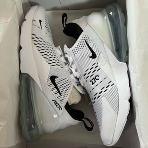 Nike Women Air Max 270